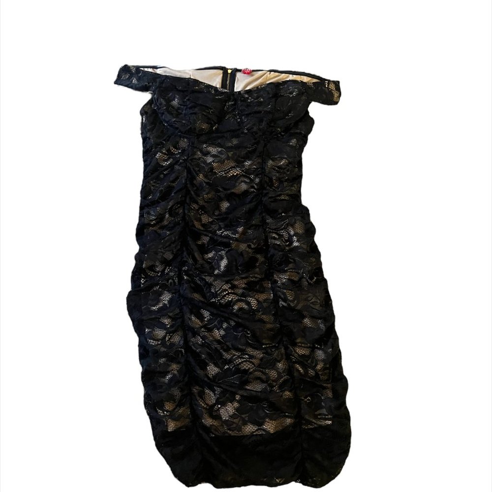 A black layer on top with a tan color on the bottom GUESS dress